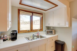 Mtn View: Cozy Couple's Retreat in Bayfield!