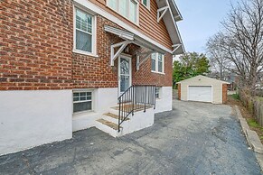 < 3 Mi to Dtwn Roanoke: Inviting Unit w/ Balcony