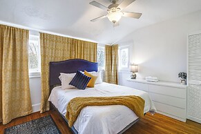 < 3 Mi to Dtwn Roanoke: Inviting Unit w/ Balcony