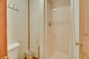 Fish, Hike & Unwind: Getaway in Mountain View!