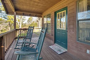 Fish, Hike & Unwind: Getaway in Mountain View!