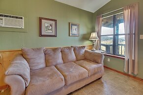 Fish, Hike & Unwind: Getaway in Mountain View!