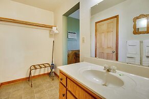 Fish, Hike & Unwind: Getaway in Mountain View!