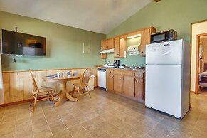 Fish, Hike & Unwind: Getaway in Mountain View!