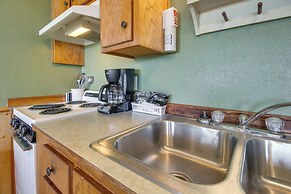 Fish, Hike & Unwind: Getaway in Mountain View!