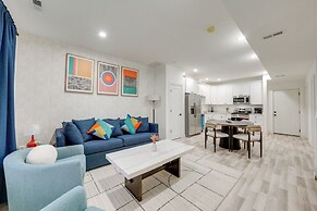 Townhome < 5 Mi to Naperville & Morton Arboretum