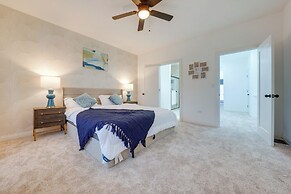 Townhome < 5 Mi to Naperville & Morton Arboretum