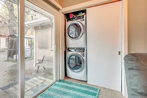 4 Mi to Dtwn Grass Valley: Forest Oasis w/ Hot Tub