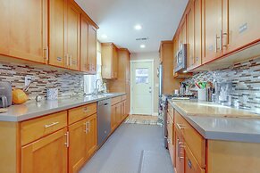 4 Mi to Dtwn Grass Valley: Forest Oasis w/ Hot Tub