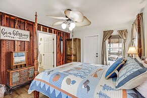 Walk to Little River Falls: Lakefront Cabin