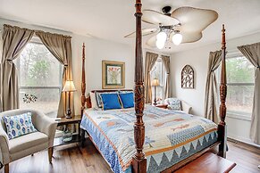 Walk to Little River Falls: Lakefront Cabin