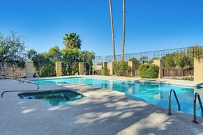 12 Mi to Dtwn Tucson: Tranquil Townhome w/ Office