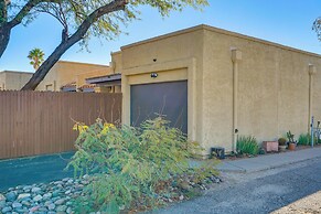 12 Mi to Dtwn Tucson: Tranquil Townhome w/ Office
