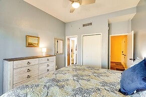 12 Mi to Dtwn Tucson: Tranquil Townhome w/ Office
