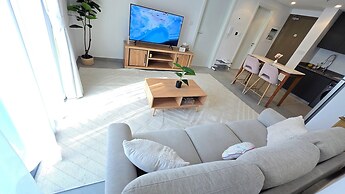 Shiro Elegant Living