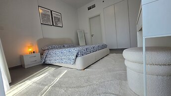 Shiro Elegant Living