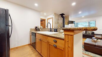 Meridian Villas #10 2 Bedroom Condo