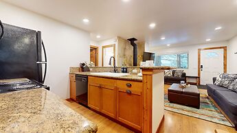 Meridian Villas #10 2 Bedroom Condo