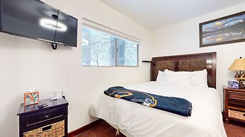 Meridian Villas #10 2 Bedroom Condo