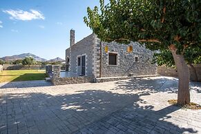 Villa Vilana With Private Pool