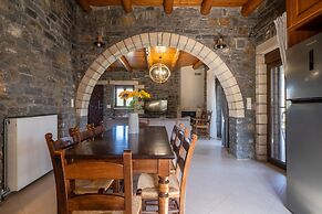 Villa Vilana With Private Pool