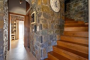 Villa Vilana With Private Pool