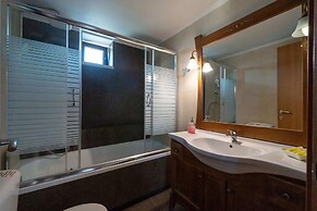 Villa Vilana With Private Pool