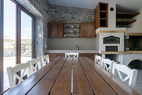 Villa Vilana With Private Pool