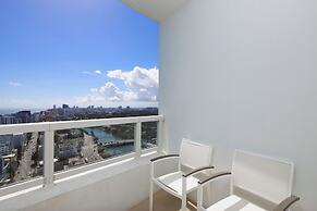 Residences at Fontainebleau Miami