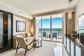 Residences at Fontainebleau Miami