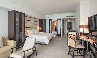 Residences at Fontainebleau Miami