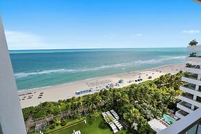 Residences at Fontainebleau Miami