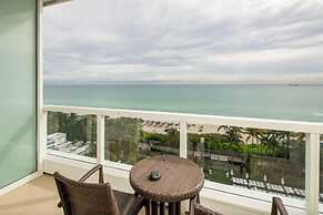 Residences at Fontainebleau Miami