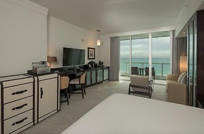 Residences at Fontainebleau Miami