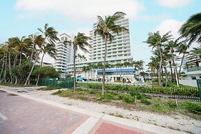 Residences at Fontainebleau Miami