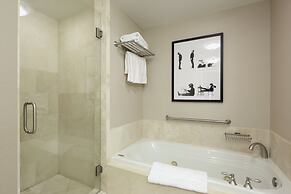 Residences at Fontainebleau Miami