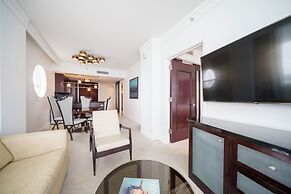 Residences at Fontainebleau Miami