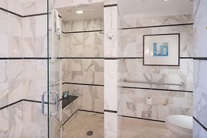 Residences at Fontainebleau Miami