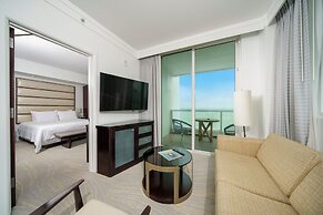 Residences at Fontainebleau Miami