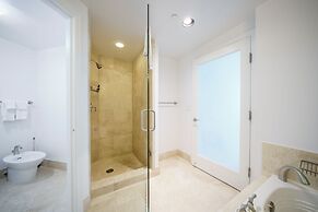 Residences at Fontainebleau Miami