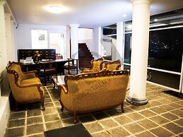 Palazzo Lake Gregory