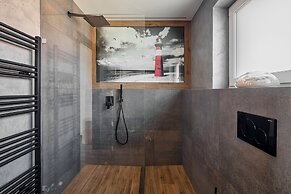 Villa in Radvanice With hot tub