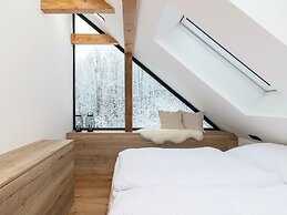 Villa in Celadna With Outdoor Cinema & Whirlpool