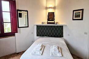 Manor in Marche Near Adriatic Beaches