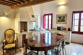 Manor in Marche Near Adriatic Beaches