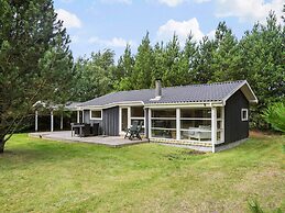Holiday Home With Spacious Garden
