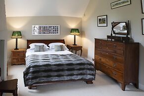 Fabulous Farmhouse in Hampshire