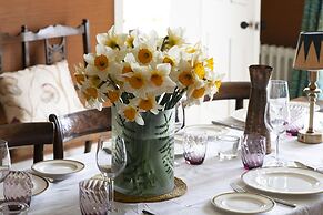 Fabulous Farmhouse in Hampshire