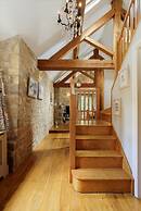 Fabulous Farmhouse in Hampshire