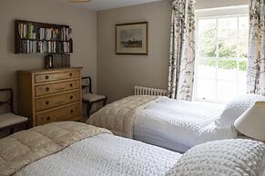 Fabulous Farmhouse in Hampshire